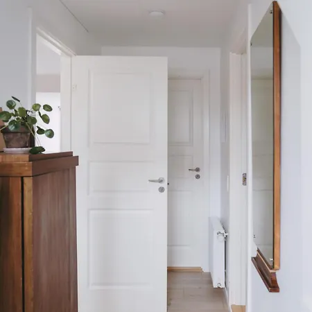 Отель Aroma Эрёскёбинг